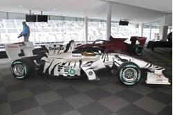 SF19 'Next50' Super Formula Test 2022 "White Tiger" Limited 500