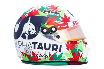 Yuki Tsunoda F1 race helmet 2023 Italian Grand Prix (Scuderia AlphaTauri)