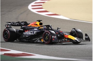 Red Bull RB20 #1 'Oracle Red Bull Racing' Bahrain Grand Prix 2024 (Max Verstappen - 1st)