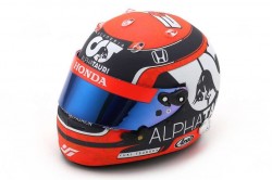 Yuki Tsunoda race helmet 2021 (Scuderia AlphaTauri)