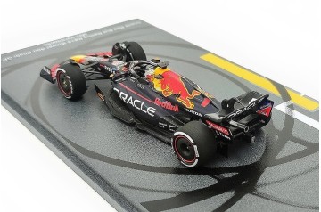 Red Bull Racing RB18 #1 Abu Dhabi GP 2022 (Max Verstappen - 1st) base with 'donut' tyre marks